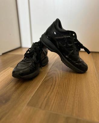 3 paia di scarpe di marca 34-36-37