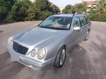 Mercedes E320 Avantgard Comand CDI del 2001