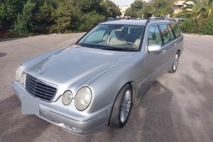 Mercedes E320 Avantgard Comand CDI del 2001