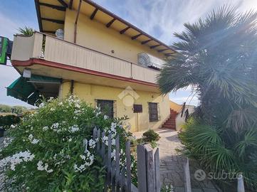 CASA INDIPENDENTE A NOTARESCO