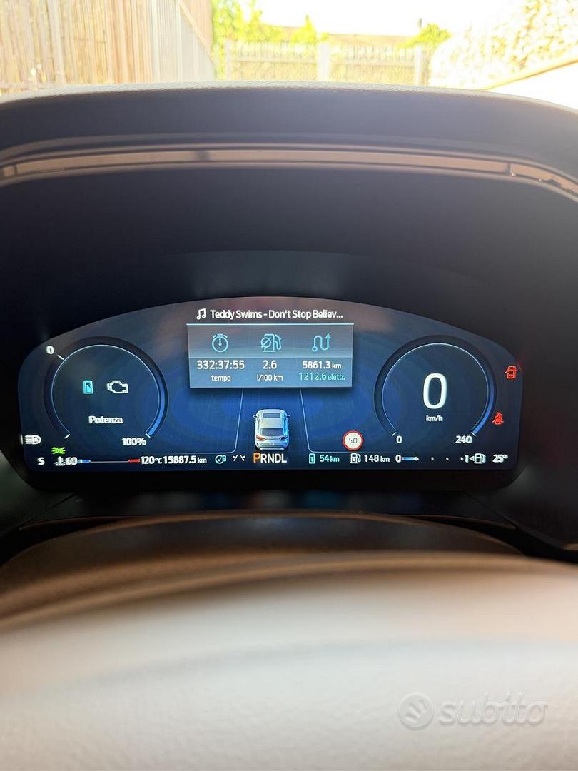 Ford Kuga 2025 photo 3