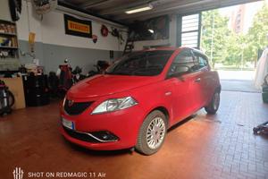 Lancia Ypsilon 1.2 69 CV 5 porte
