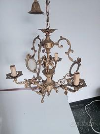 lampadario in ottone vintage con putti anni 60