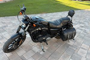 Harley Davidson 883 iron sportster