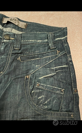 Jeans uomo multitasche