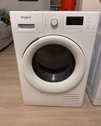 Asciugatrice Whirlpool 8kg A+++ e 6 mesi garanzia