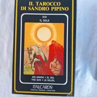 Mazzo di carte disegnato da Sandro Pipino