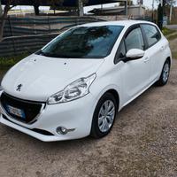 Peugeot 208 1.2 VTi 82 CV 5 porte Allure