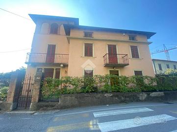 VILLA SINGOLA A PALADINA