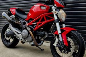 Ducati monster 696+