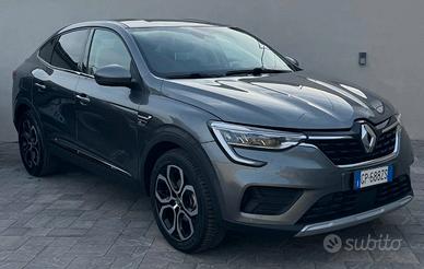 Renault Arkana 1.6 E-Tech full hybrid Intens 145cv