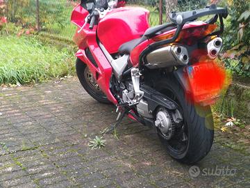 honda vfr 800 vtec