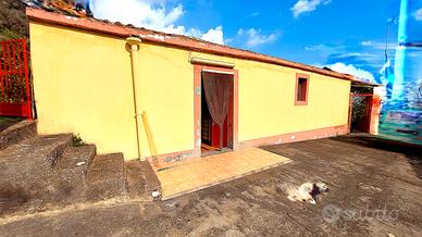 Singola a p. terra con giardino in zona tranquilla