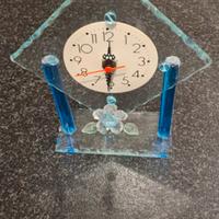 Orologio da tavolo in vetro colorato blu 