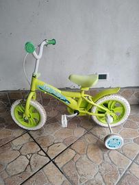 bicicletta a rotelle 