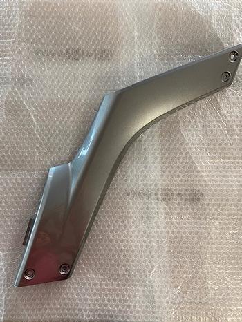 Fianchetto dx Gilera GP800