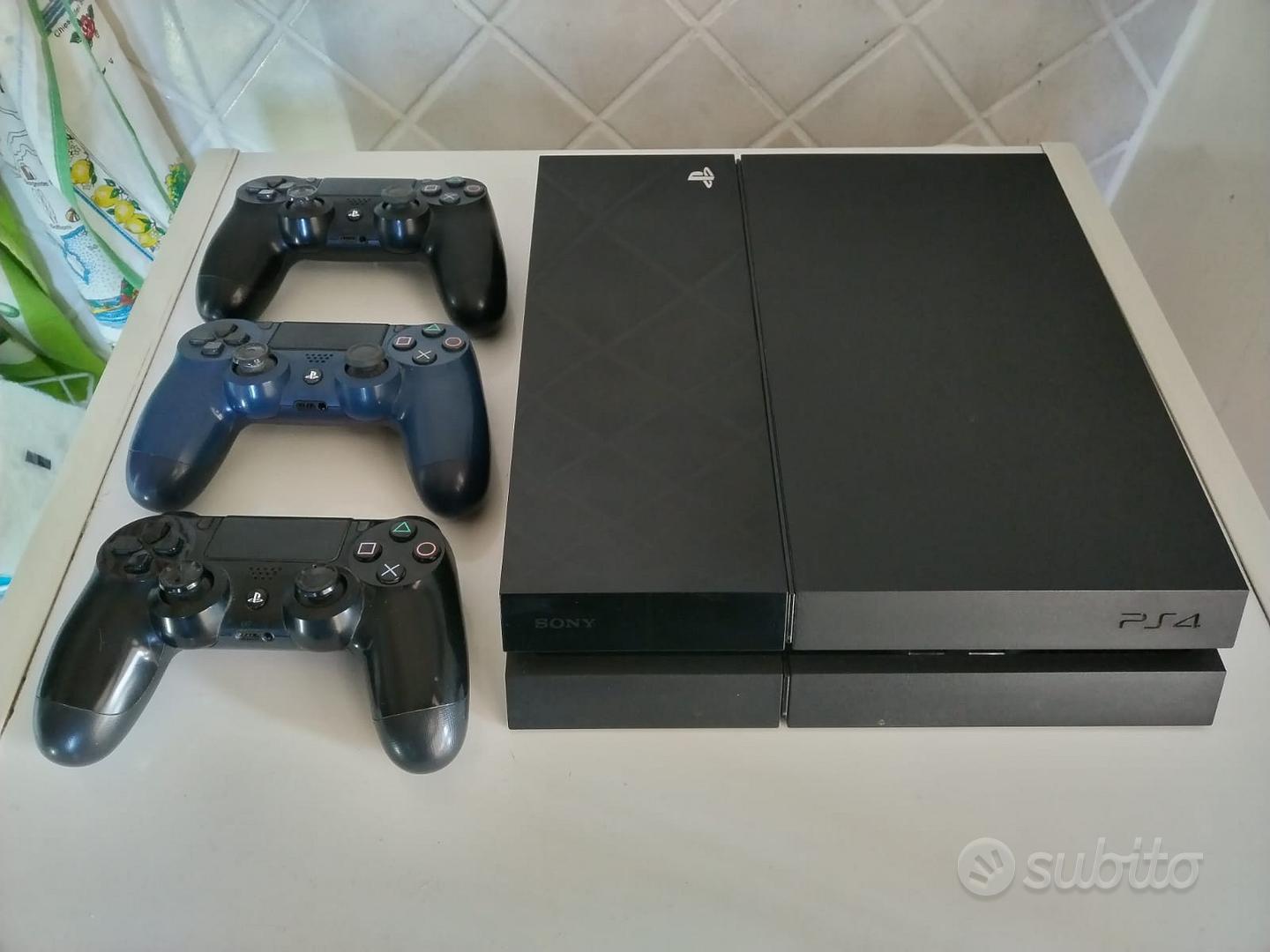 Ps4 + vari accessori - Console e Videogiochi In vendita a Roma