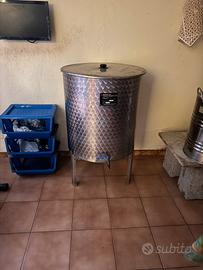 Contenitore inox vino 200 L galleggiante a olio