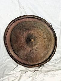 Scudo etiope in pelle di ippopotamo, XX secolo