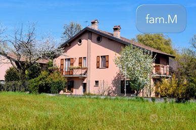 Villa Unifamiliare con 550 mq di giardino