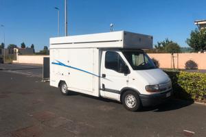 Furgone per ambulanti Maccarinelli con 102.000 Km