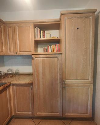 CUCINA IN ROVERE MASSELLO SPAZZOLATO DECAPÉ