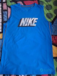 maglia smanicata Nike