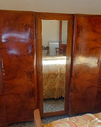 Camera da letto matrimoniale.