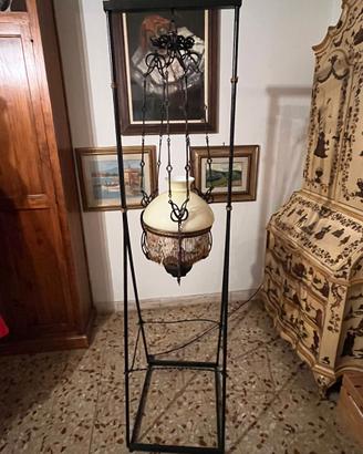 Lampadario fiammingo primi del Novecento