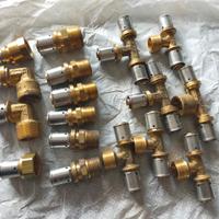 Raccordi multistrato a pinzare Valsir nuovi