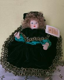 bambola biscuit in porcellana Capodimonte 