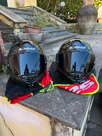 coppia caschi modulari in carbonio