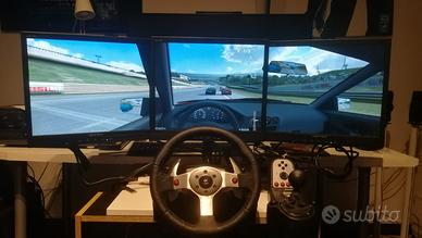 Postazione triplo monitor triple screen simulatore