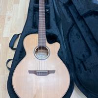 Chitarra classica Takamine P3FCN