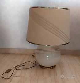 Lampada da tavolo 