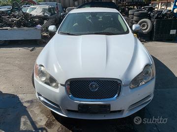 JAGUAR XF 3.0 D - ANNO 2011 - PER RICAMBI