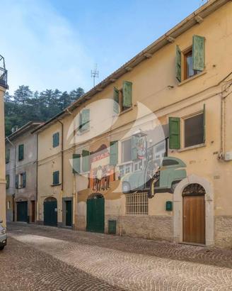 Appartamento di 105 m² con 4 locali a Alto Reno Te