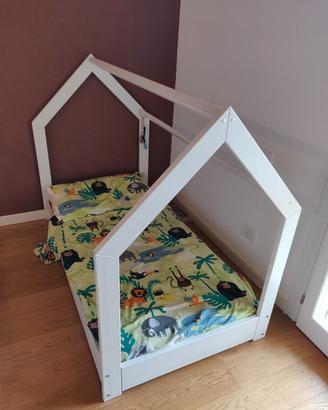 Due Letti Completi a casetta per bambini