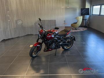 Triumph TRIDENT 800