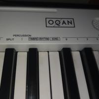 Tastiera  Oqan  modello QKB61WH. 