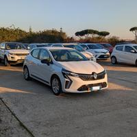 RENAULT Clio FULL HYBRID 1.6cc 145cv E-TECH EVOL