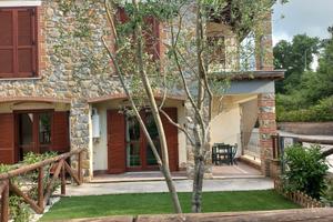 Saturnia house