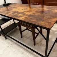scrivania stile industriale