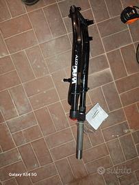 Forcella a molla 28''

