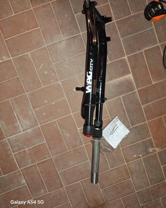 Forcella a molla 28''

