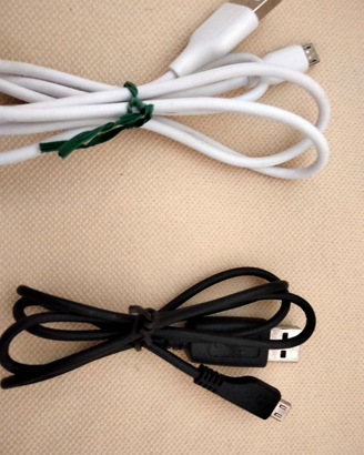 Cavetti per cellulari e PC