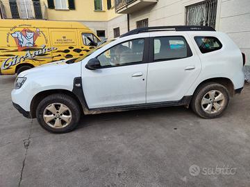 dacia Duster 1.6 benzina 