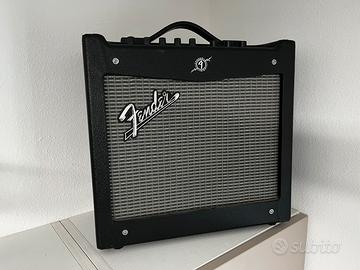 Amplificatore Fender Mustang I (v2)