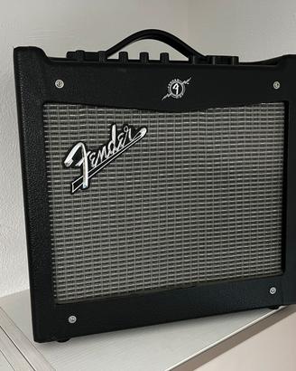 Amplificatore Fender Mustang I (v2)