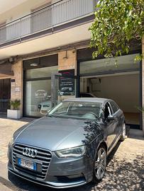 Audi A3 Sedan 2.0 TDI quattro Attraction
